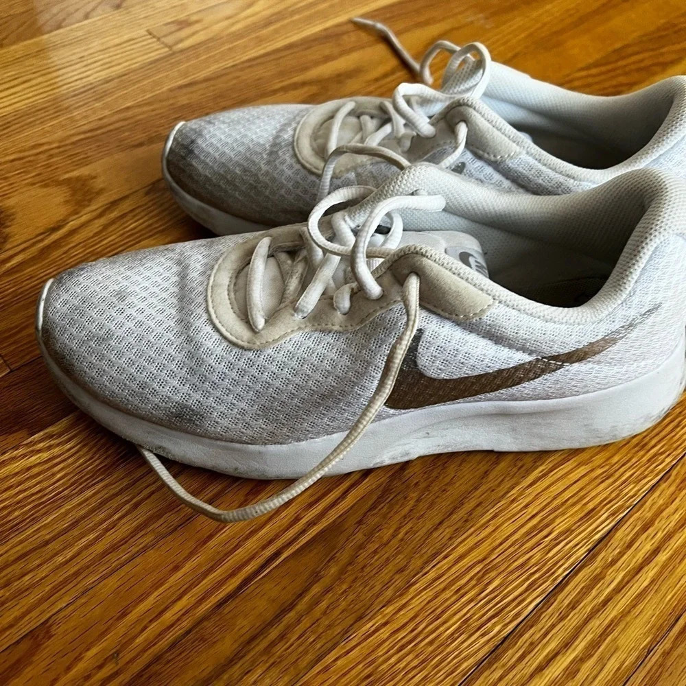 Nike sneakers - Picture 4 of 6